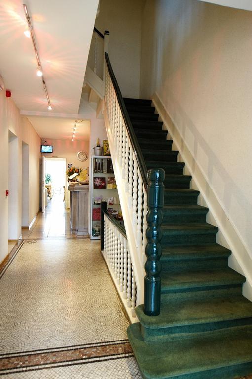 Hotel La Roseraie Wemmel Экстерьер фото
