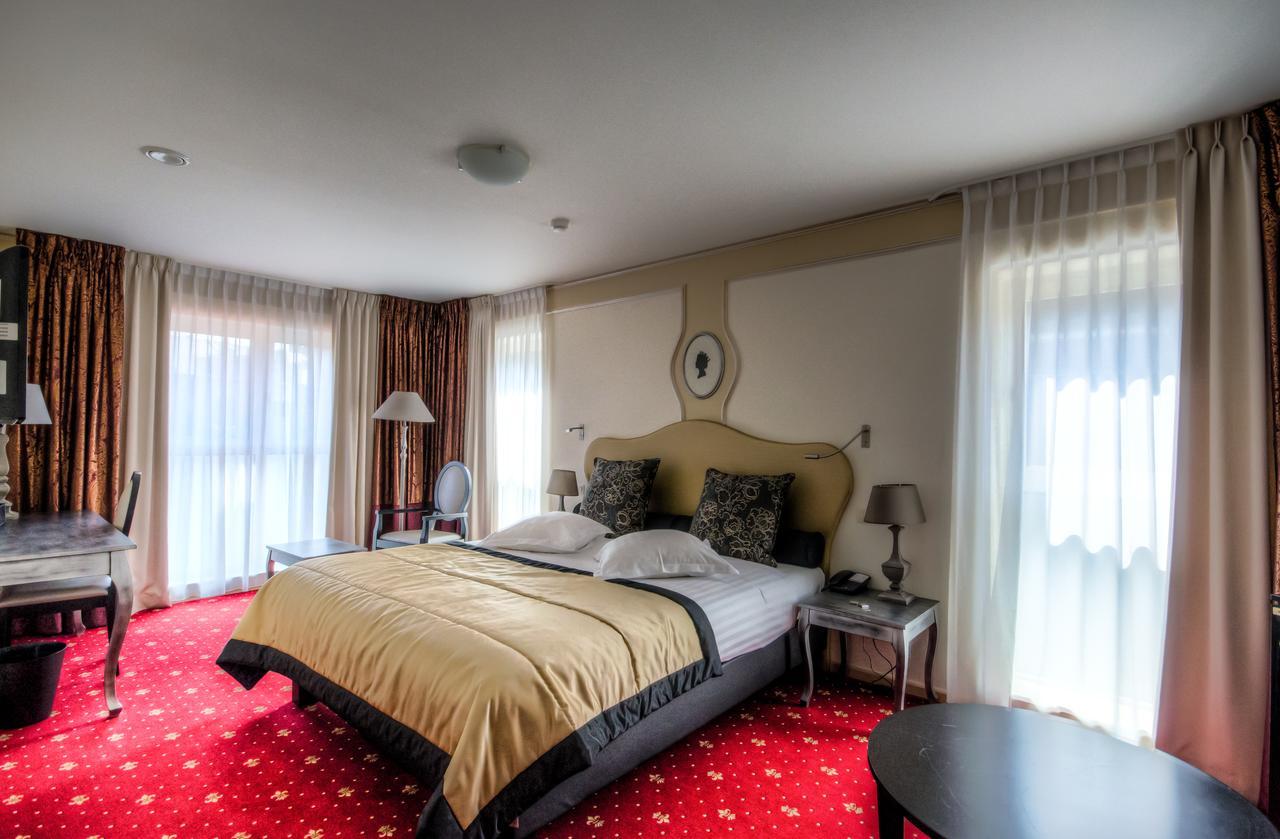 Hotel La Roseraie Wemmel Экстерьер фото
